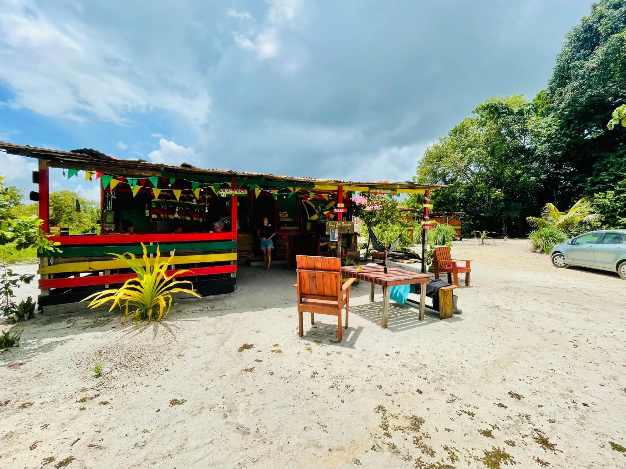 Land Of Promise - Reggae Bar & Eco Village Zanderij Exteriör bild
